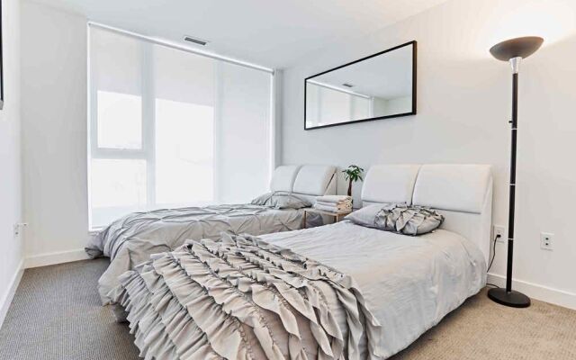 2 Storey Downtown Townhouse
