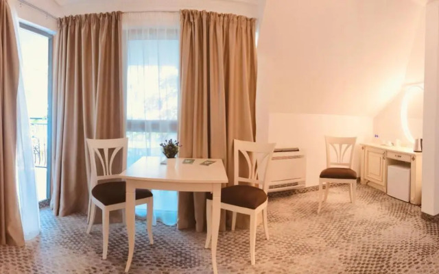 Atlas House Luxury Suites