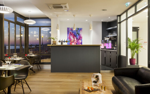 Hotel Les Flots - Chatelaillon Plage