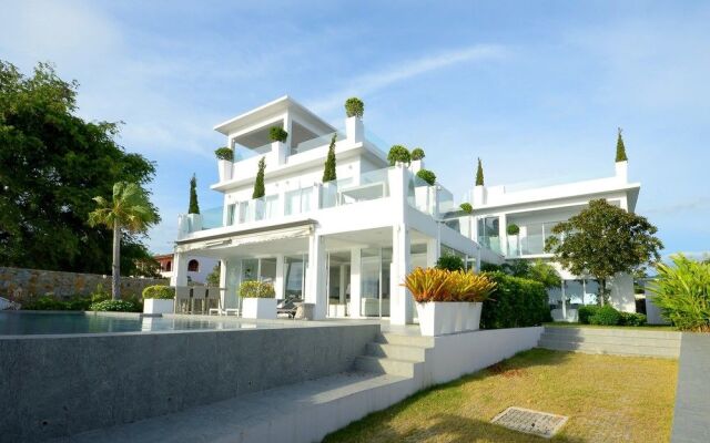 Na Jomtien Beachfront Villa