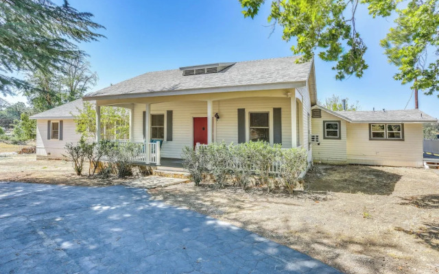 Spacious Coarsegold Getaway ~ 34 Mi to Yosemite!