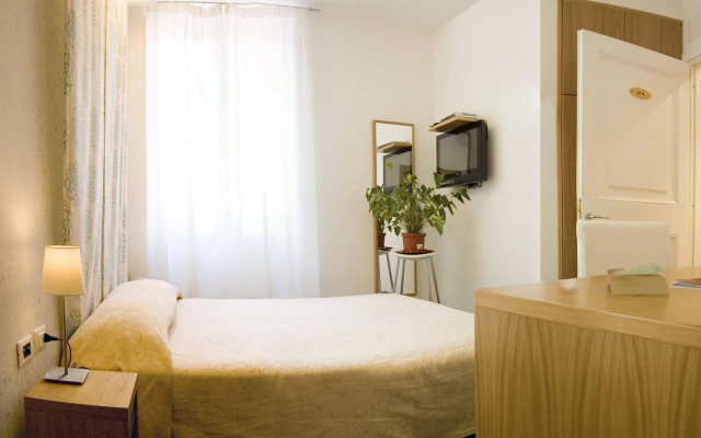 Residenza Domizia- Guest House