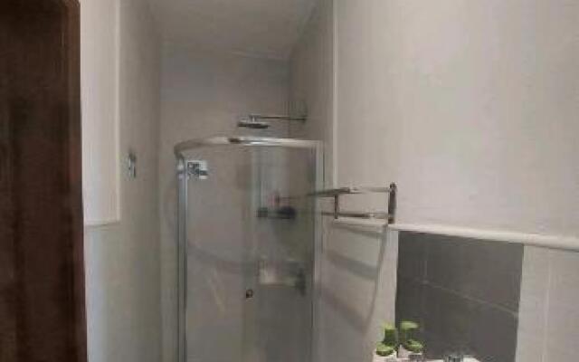 The Luxe Apartments