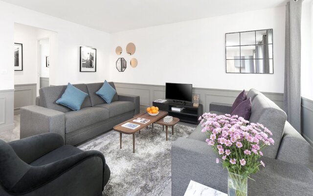 Luxury 3BDR Le Marais II by Livinparis