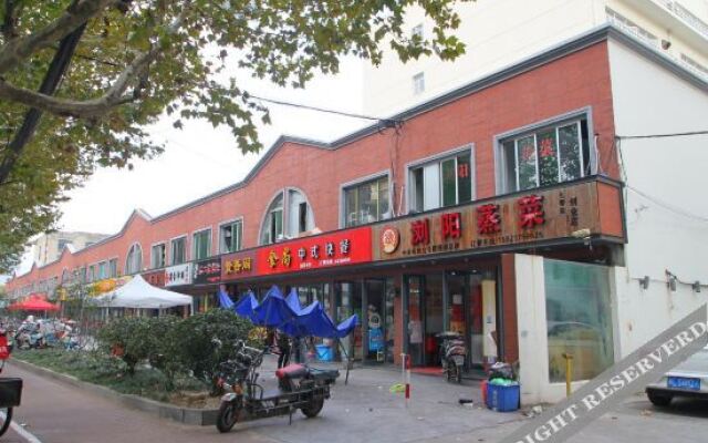 Ibis Hotel (Shanghai Caohejing, Hongcao Road)