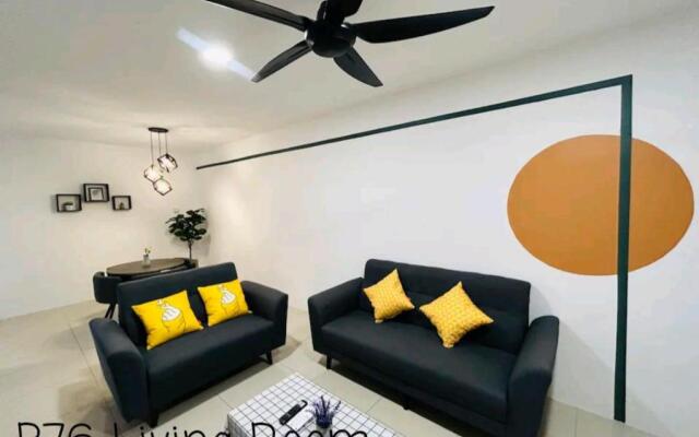 HOMESTAY @ COMFY CONDO with Waterpark, Pool, Playground & Gym
