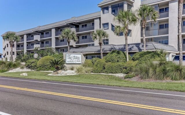 Coastal Condo with Ocean Viewing Pleasure by RedAwning