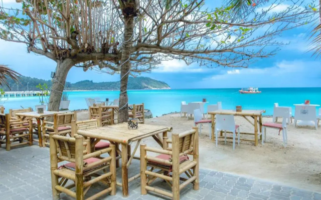 VIVA on the Beach Hotel