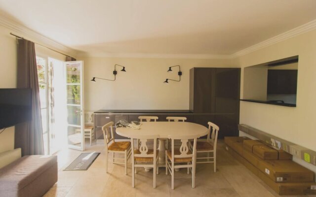 House With 3 Bedrooms In Grimaud, With Pool Access, Enclosed Garden And Wifi 1 Km From The Beach