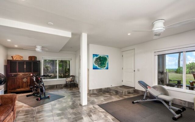 King Hale 4 Bedroom Home by RedAwning