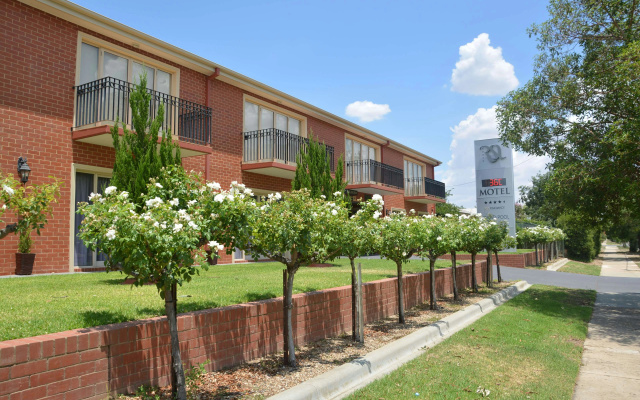Rsl Club Motel — 4-star hotel in Wagga Wagga