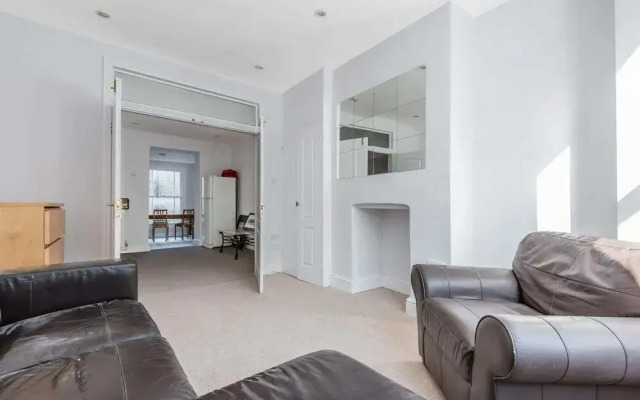 Cosy & Central 3BD Apartment - Kennington