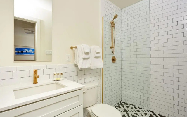 Sonder by Marriott Bonvoy The Louie Apartments CBD