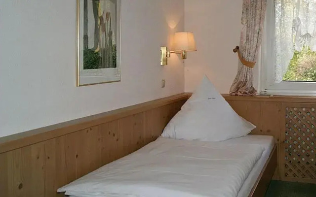 Restaurant At Keller Hotel