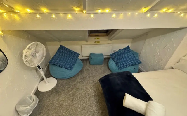 Kitty Cottage