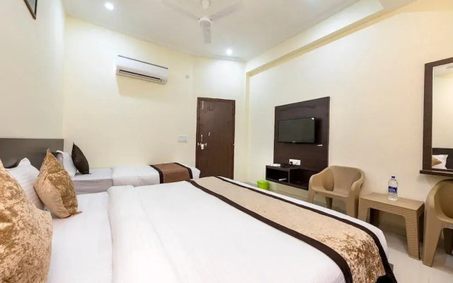 Hotel Ravi Residency