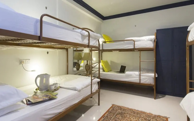 ZEN Hostel The Bed Station