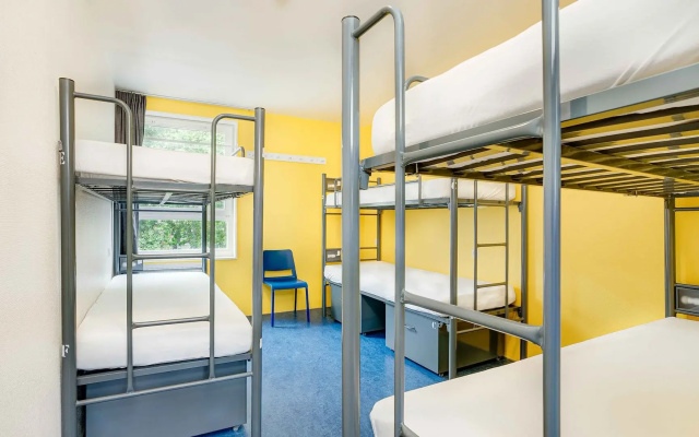 Hans Brinker Hostel