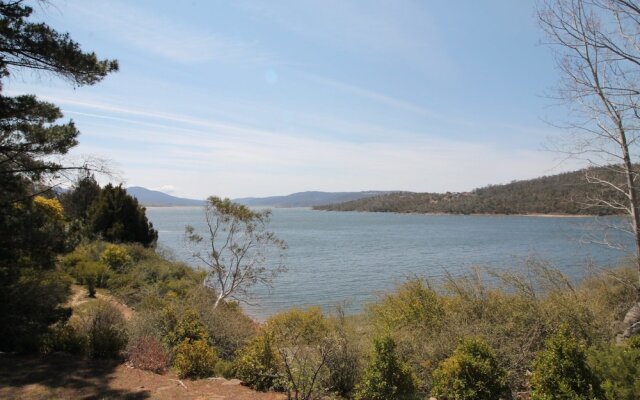 Seeblick 2 on Lake Jindabyne