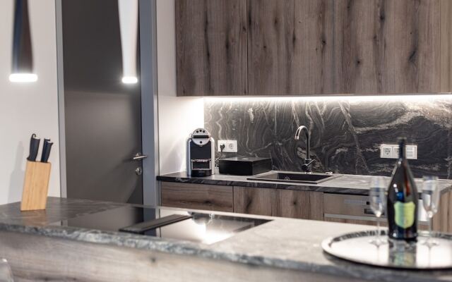 Lakefront Suite 148 by we rent