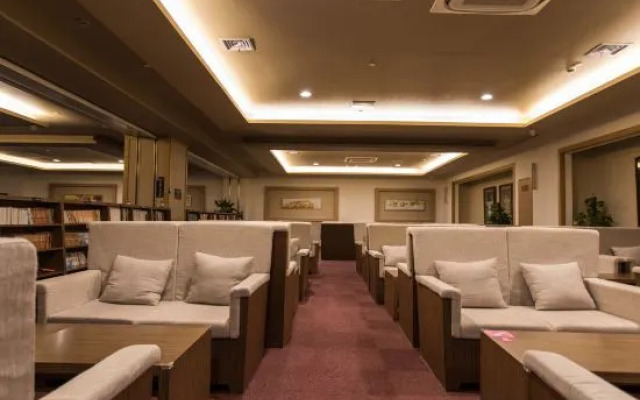 Tangland Hot Spring Hotel (Shanghai Changqing)