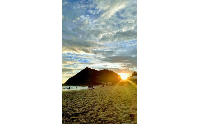 01E Vista Linda Pe Areia Guaruja - Tombo