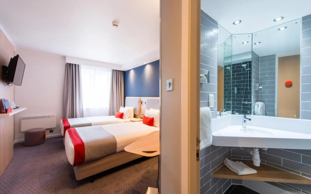 Holiday Inn Express Strathclyde Park M74 JCT 5 by IHG