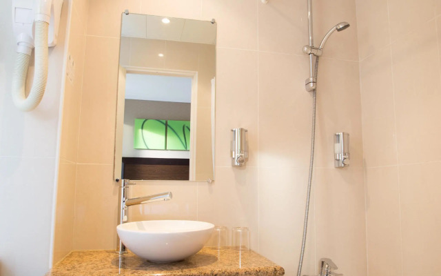 Hotel Andre Latin