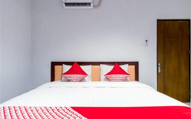 Super OYO 283 Helvetia Residence