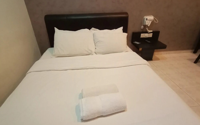 OYO 90019 Homestay Muar