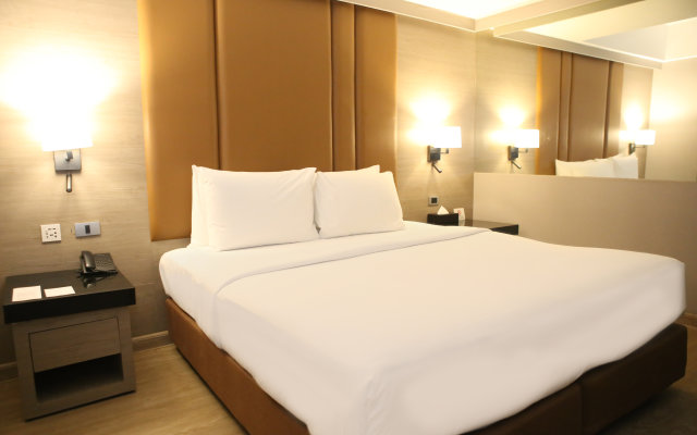 Ramada by Wyndham Bangkok Sukhumvit 11