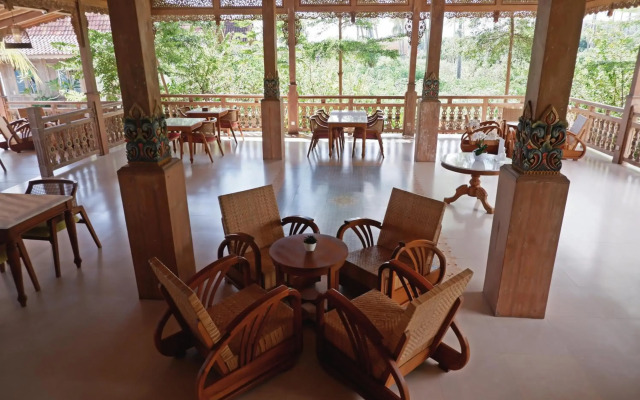 Blue Harbor Beachfront Villas & Resto