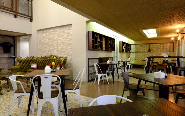 Tibera Hotel Ciumbuleuit