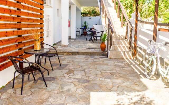 Skiathos Petite Apartments