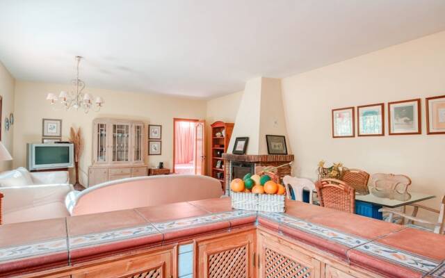 Scenic Villa in Ojen with Private Swimming Pool