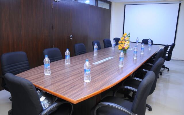Maple Suites Serviced Apartments