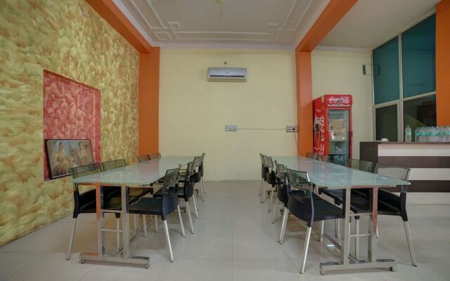 Oyo 30243 Hotel Sanwariya Bhagwan