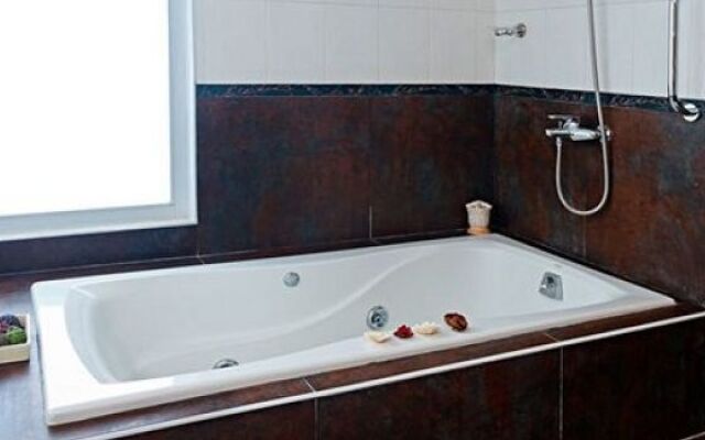 Costa De Leticia Beach Resort & Spa