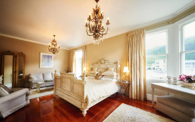 Escape To Picton