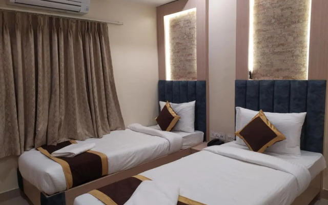 The Panash Hotel & Banquets