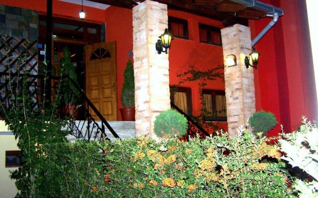Pezoula Hotel
