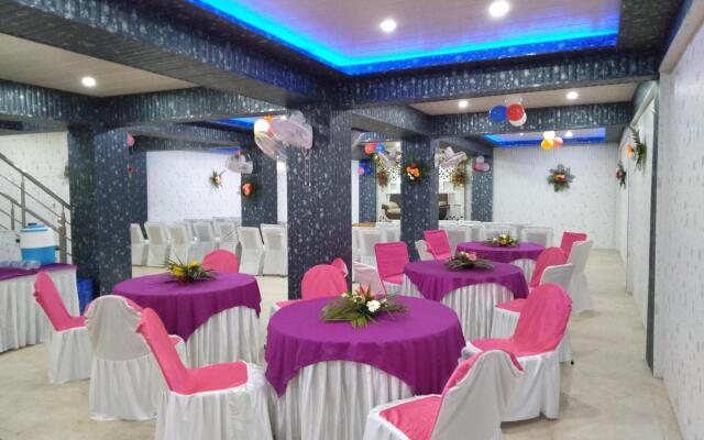 Hotel Paras Plaza
