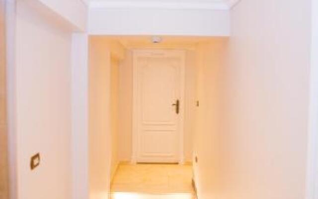 Tohfa Luxury Apartment