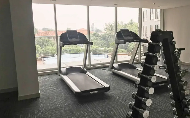 Spacious And Nice 2Br Apartment At Royal Olive Residence