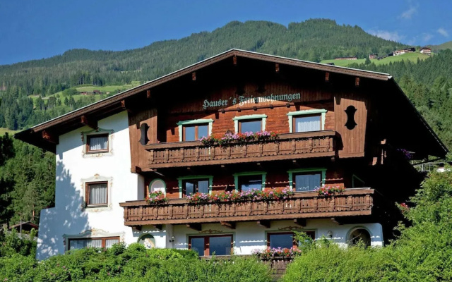 Cozy Apartment in Hart im Zillertal near Ski Area