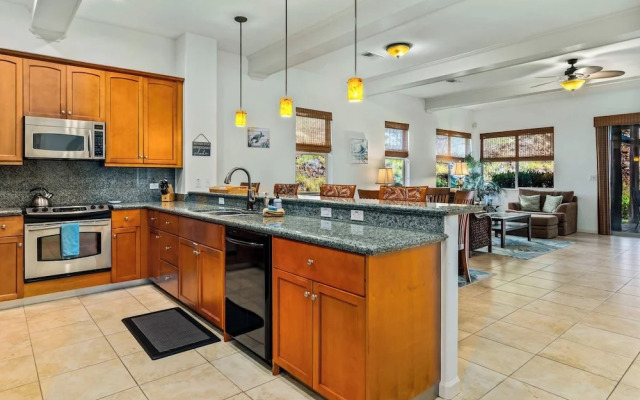 Mauna Lani Fairways Walk to the Beach!