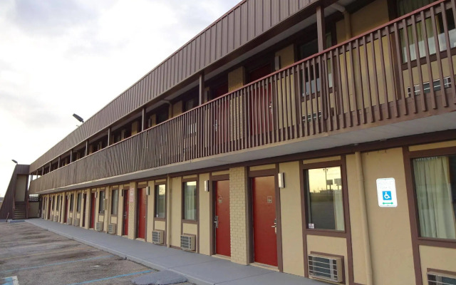Red Roof Inn Indianapolis - Castleton
