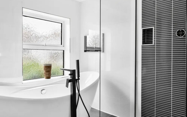 The Terrace - Bright Characterful and Near Beaches