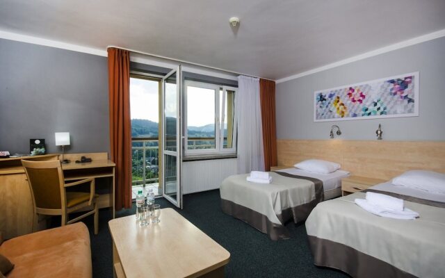 Hotel Pod Jedlami