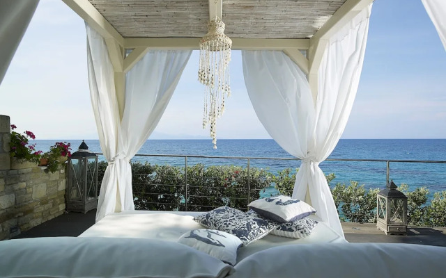Paradisso Beach Villas